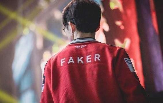 LPL英文流解说赛前预测：决赛LPL vs LCK