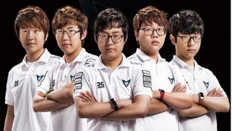 UP赛后群访教练：先进季后赛吧 能不能进世界赛就大家一起努力